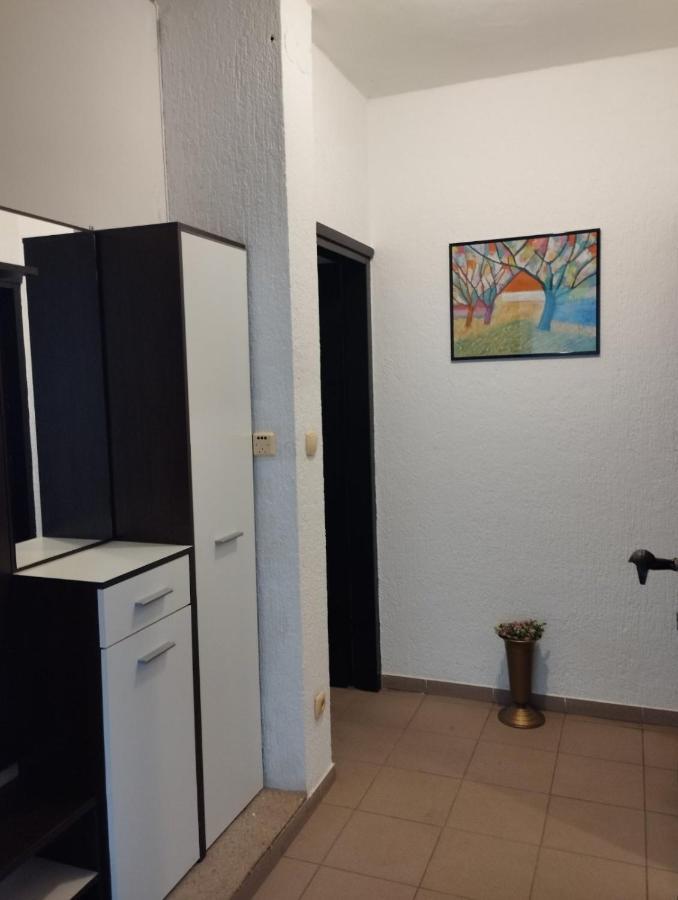 Apartments Vila Lavanda Omišalj Eksteriør bilde