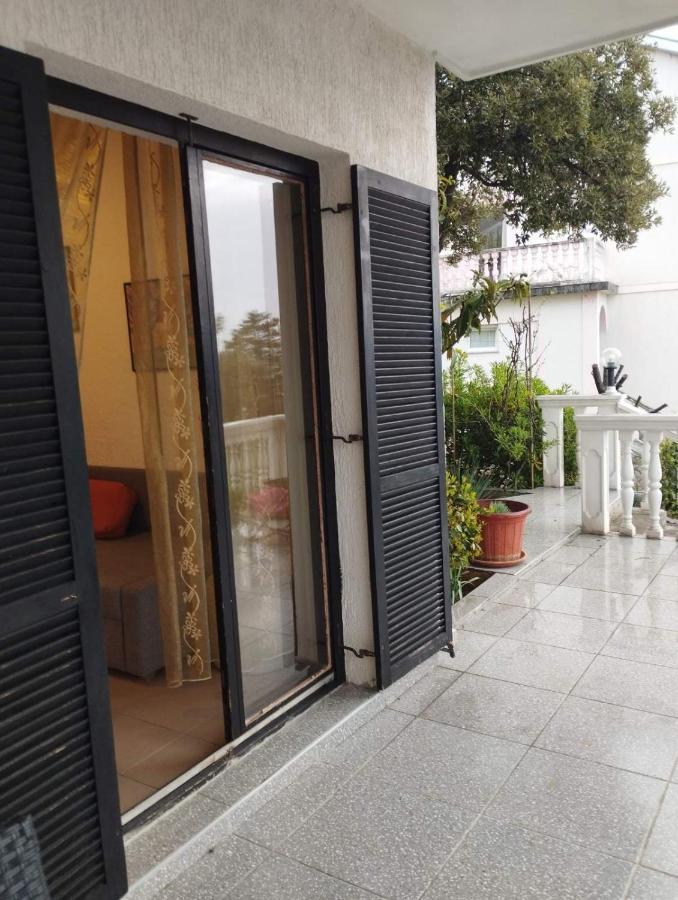 Apartments Vila Lavanda Omišalj Eksteriør bilde