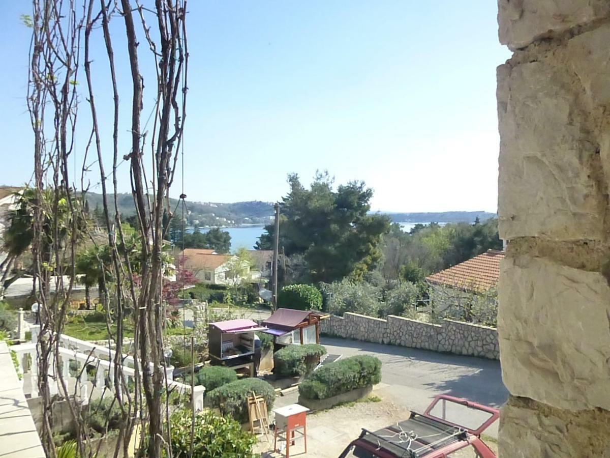 Apartments Vila Lavanda Omišalj Eksteriør bilde