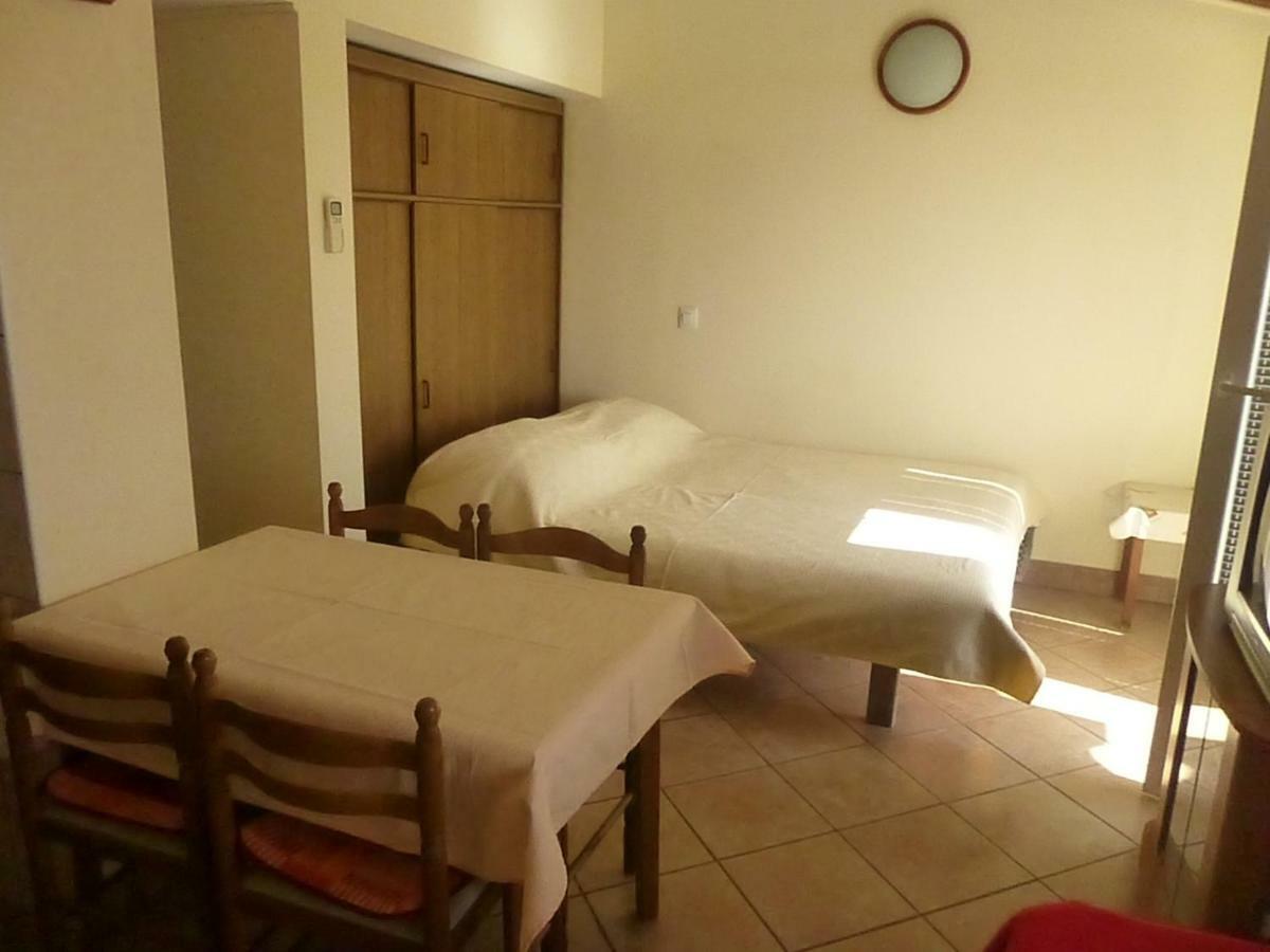 Apartments Vila Lavanda Omišalj Eksteriør bilde
