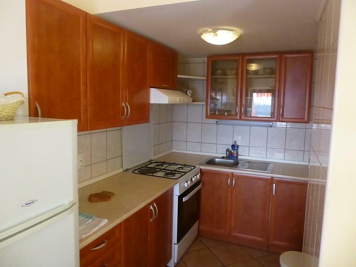 Apartments Vila Lavanda Omišalj Eksteriør bilde