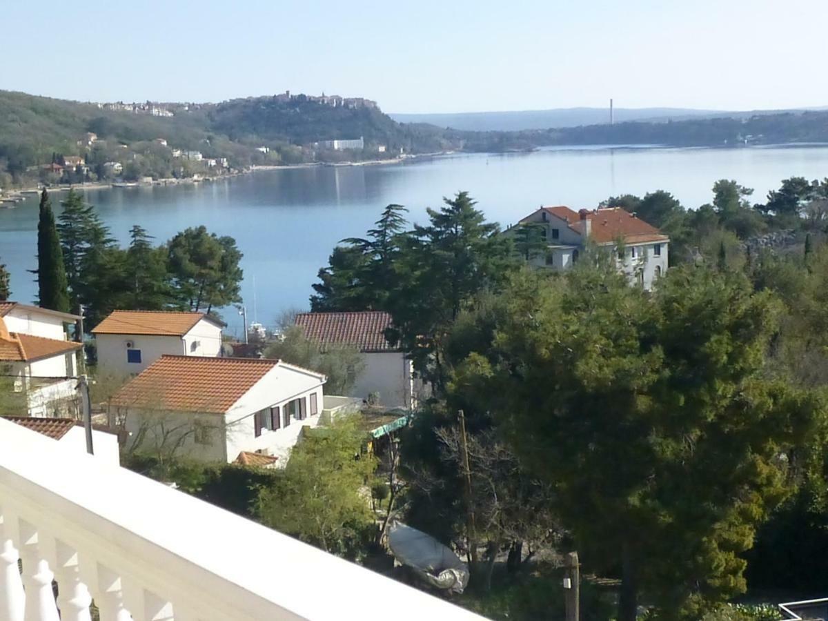 Apartments Vila Lavanda Omišalj Eksteriør bilde