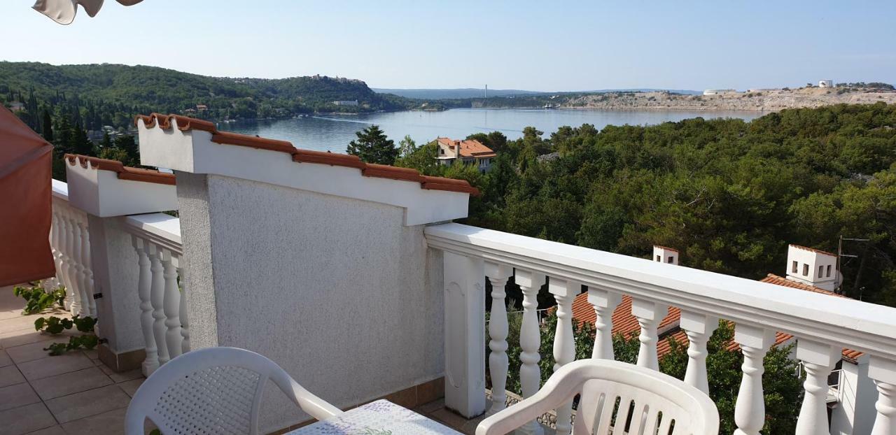 Apartments Vila Lavanda Omišalj Eksteriør bilde