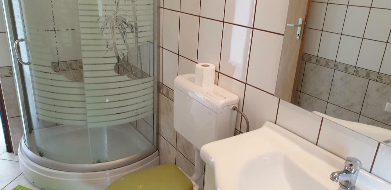 Apartments Vila Lavanda Omišalj Eksteriør bilde